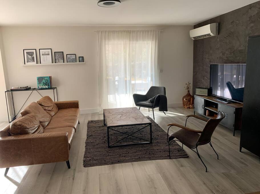Villa Familiale 9 Pers Cabries Entre Aix Et Marseille 5 Min Gare Aix Tgv 15 Min Aeroport Mp Luaran gambar